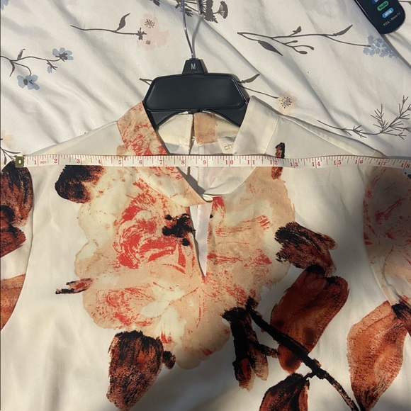 Chico’s Floral Career Women’s blouse Sz Large Roses - Picture 7 of 8